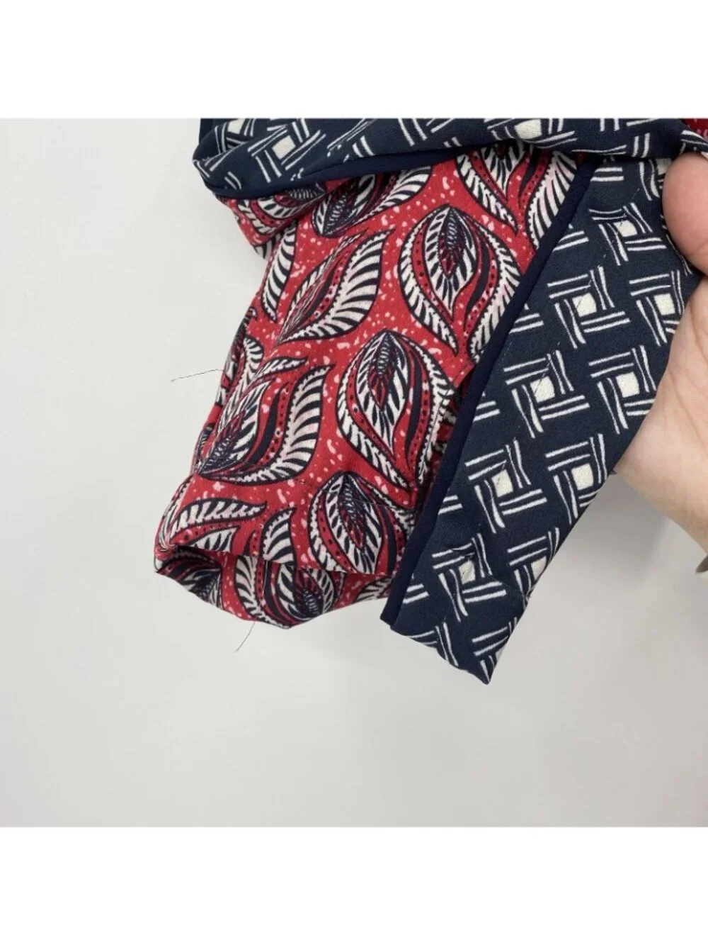 ETT:TWA Anthropologie Women's XS Pants Pull On Ankle Red Paisley Motif Boho